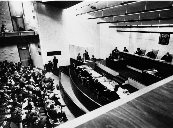 Imagen divulgada por el sobreviviente del Holocausto Al Moss durante el juicio del oficial nazi Adolf Eichmann. Crédito: Associated Press.
