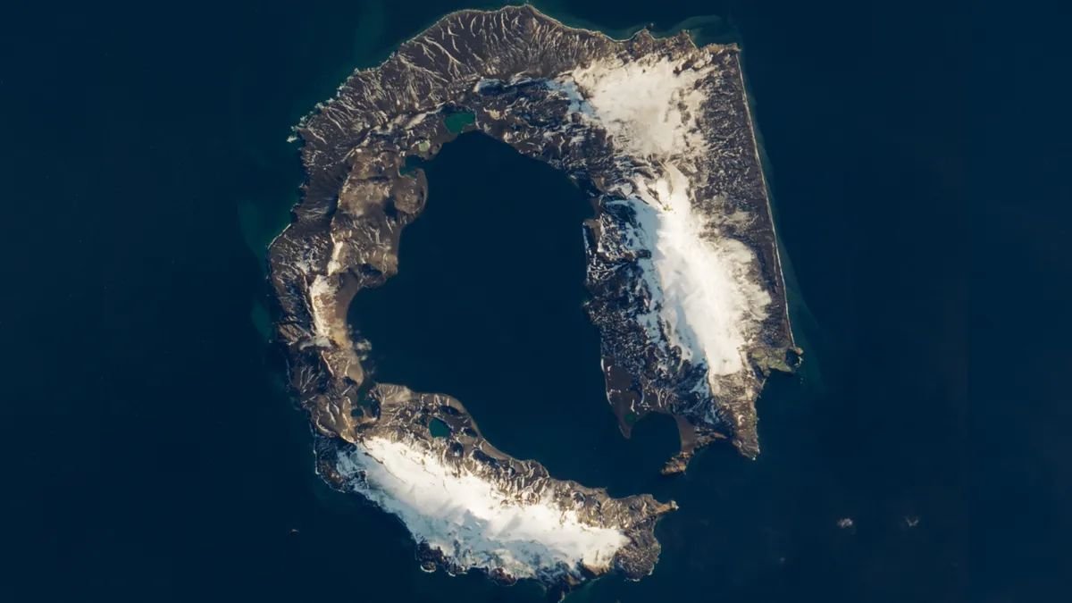 lagos antárticos y mar
