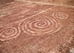 Atentado al patrimonio: Destruyen en Perú ‘El Triple Espiral’, un geoglifo de más de mil años de antigüedad