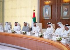 Emiratos Árabes Unidos marca un precedente global y prohíbe el uso de redes sociales a menores de 15 años