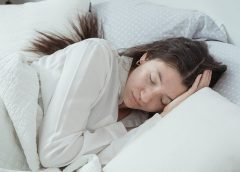 Expertos en decoración explican cómo lograr un dormitorio ideal diseñado para descansar mejor