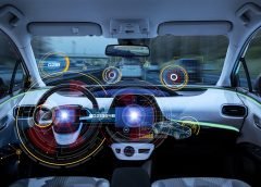Investigadores desarrollan sistemas vehiculares conectados mediante satélites y algoritmos