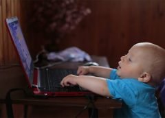 Los efectos de la tecnología en la infancia con riesgos de obesidad e insomnio asociados al uso temprano de dispositivos