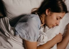 La ciencia del insomnio: Por qué combinar melatonina y magnesio no sirve de nada