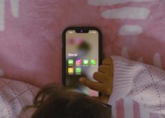 ¿Se prohibirán los celulares en las aulas? Esta es la nueva propuesta federal