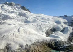 ¿El cambio climático destruyó el glaciar nepalí tras una larga agonía?