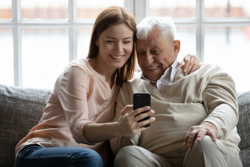 tecnología en adultos mayores