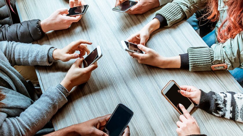 México regula redes sociales